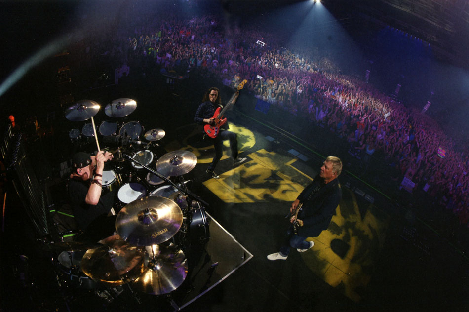 Rush's R40 Live - Album Liner Notes, Tracking Listing, Artwork, and More