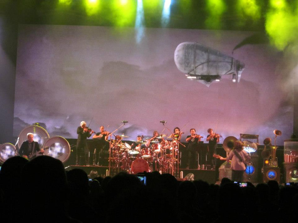 Rush Clockwork Angels Tour - Bridgeport, CT (10/10/2012)