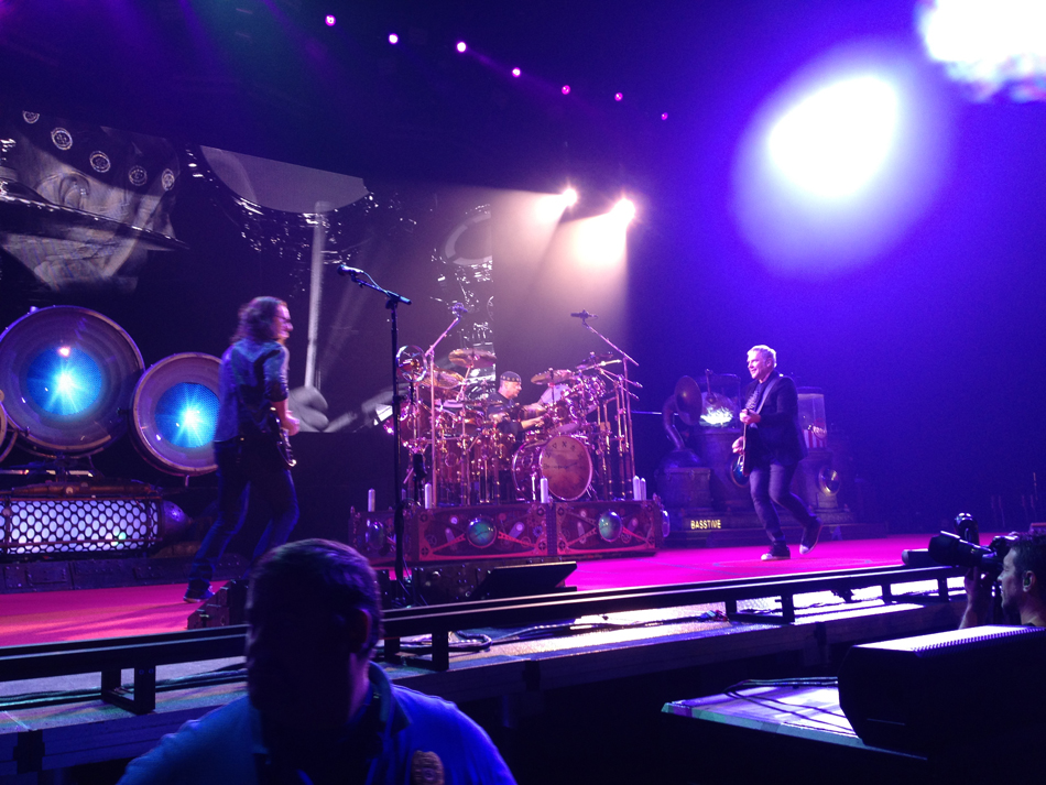 Rush Clockwork Angels Tour - Bridgeport, CT (10/10/2012)