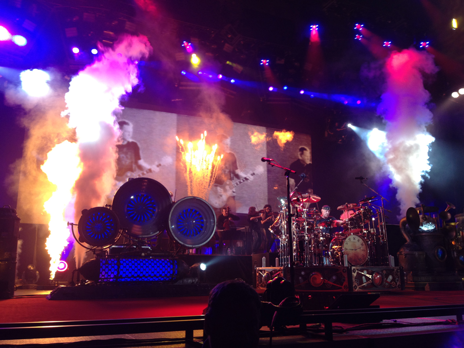 Rush Clockwork Angels Tour - Bridgeport, CT (10/10/2012)