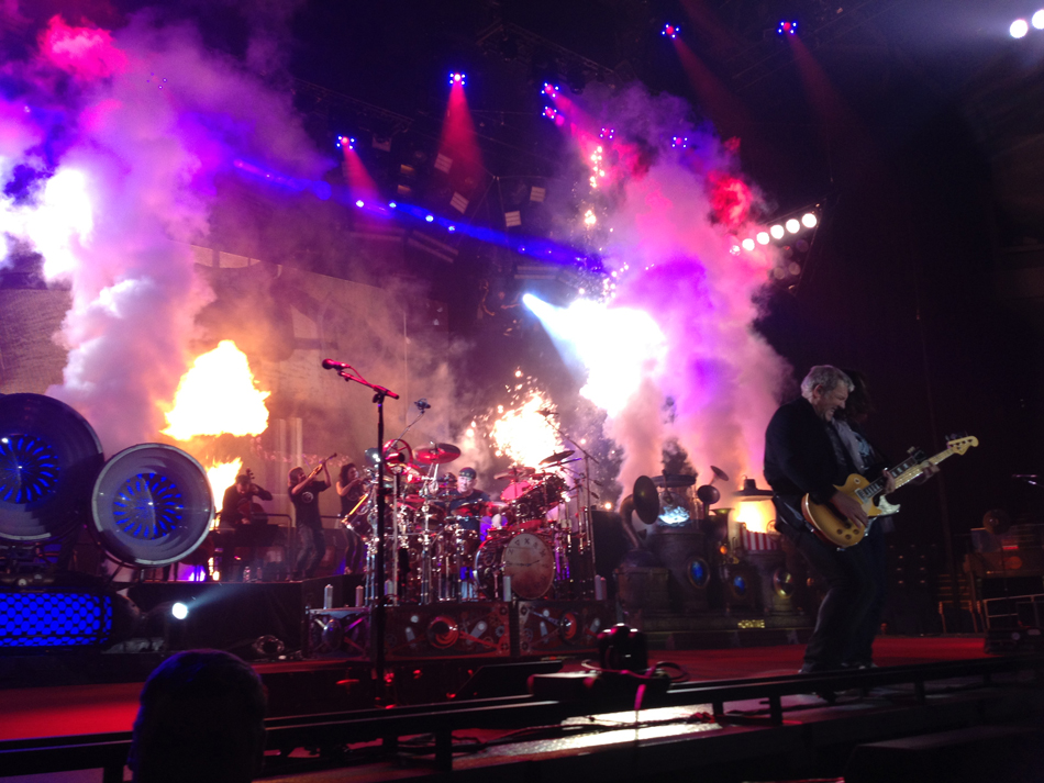 Rush Clockwork Angels Tour - Bridgeport, CT (10/10/2012)