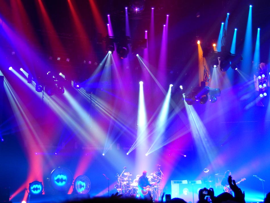 Rush 'R40 Live 40th Anniversary' Tour Pictures - Newark, NJ 06/27/2015