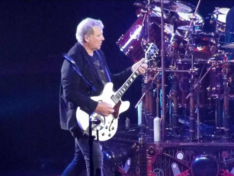 Rush Clockwork Angels Tour - Winnipeg, Manitoba, Canada (09/26/2012)