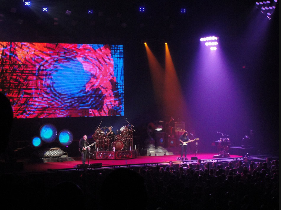 Rush Clockwork Angels Tour - Winnipeg, Manitoba, Canada (09/26/2012)