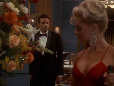 Star Trek: Deep Space Nine Screencaps "Our Man Bashir" (S4:E10)