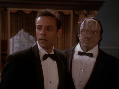 Star Trek: Deep Space Nine Screencaps "Our Man Bashir" (S4:E10)