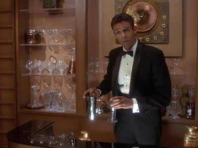 Star Trek: Deep Space Nine Screencaps "Our Man Bashir" (S4:E10)