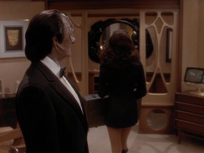 Star Trek: Deep Space Nine Screencaps "Our Man Bashir" (S4:E10)
