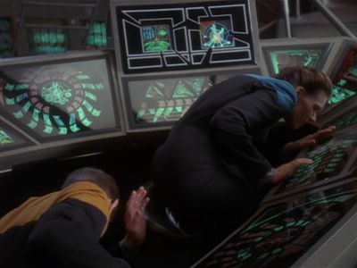 Star Trek: Deep Space Nine Screencaps "Our Man Bashir" (S4:E10)