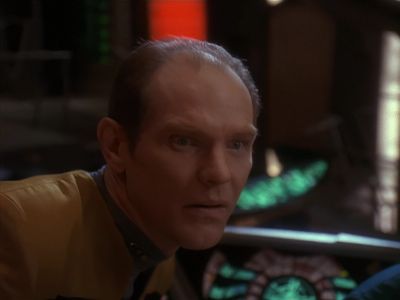 Star Trek: Deep Space Nine Screencaps "Our Man Bashir" (S4:E10)