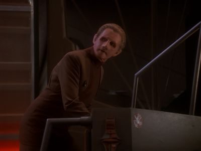 Star Trek: Deep Space Nine Screencaps "Our Man Bashir" (S4:E10)