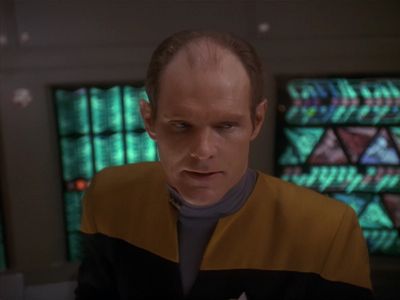 Star Trek: Deep Space Nine Screencaps "Our Man Bashir" (S4:E10)