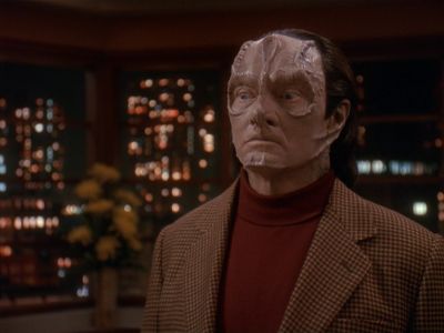 Star Trek: Deep Space Nine Screencaps "Our Man Bashir" (S4:E10)
