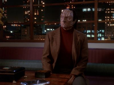 Star Trek: Deep Space Nine Screencaps "Our Man Bashir" (S4:E10)