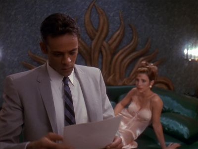 Star Trek: Deep Space Nine Screencaps "Our Man Bashir" (S4:E10)