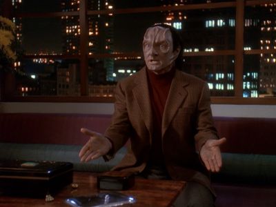 Star Trek: Deep Space Nine Screencaps "Our Man Bashir" (S4:E10)