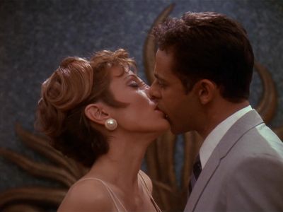 Star Trek: Deep Space Nine Screencaps "Our Man Bashir" (S4:E10)