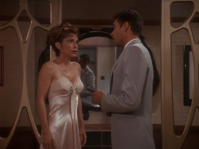 Star Trek: Deep Space Nine Screencaps "Our Man Bashir" (S4:E10)