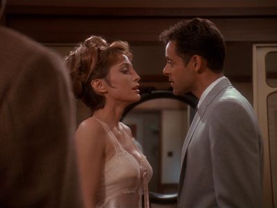 Star Trek: Deep Space Nine Screencaps "Our Man Bashir" (S4:E10)