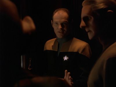 Star Trek: Deep Space Nine Screencaps "Our Man Bashir" (S4:E10)