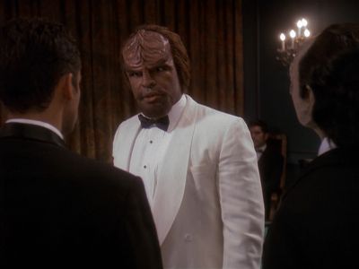 Star Trek: Deep Space Nine Screencaps "Our Man Bashir" (S4:E10)