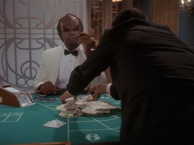 Star Trek: Deep Space Nine Screencaps "Our Man Bashir" (S4:E10)