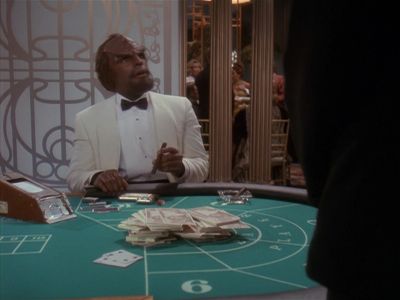 Star Trek: Deep Space Nine Screencaps "Our Man Bashir" (S4:E10)