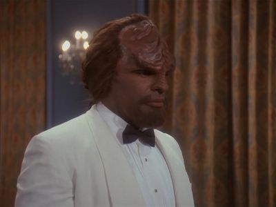 Star Trek: Deep Space Nine Screencaps "Our Man Bashir" (S4:E10)