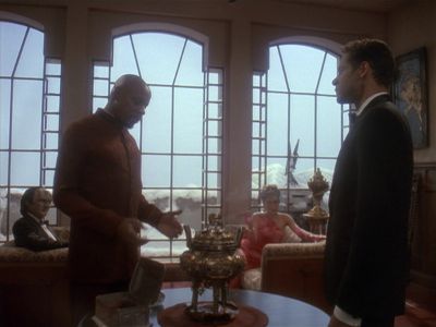 Star Trek: Deep Space Nine Screencaps "Our Man Bashir" (S4:E10)