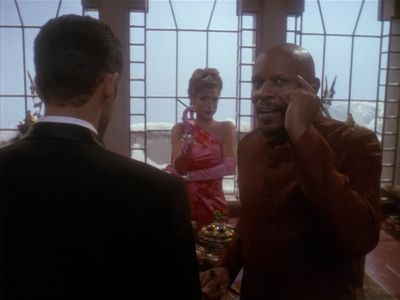 Star Trek: Deep Space Nine Screencaps "Our Man Bashir" (S4:E10)