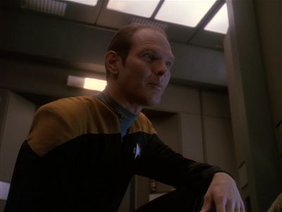 Star Trek: Deep Space Nine Screencaps "Our Man Bashir" (S4:E10)