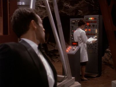 Star Trek: Deep Space Nine Screencaps "Our Man Bashir" (S4:E10)