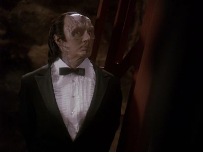 Star Trek: Deep Space Nine Screencaps "Our Man Bashir" (S4:E10)