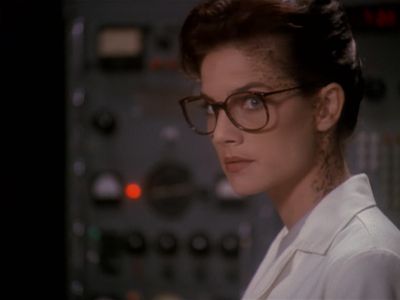 Star Trek: Deep Space Nine Screencaps "Our Man Bashir" (S4:E10)