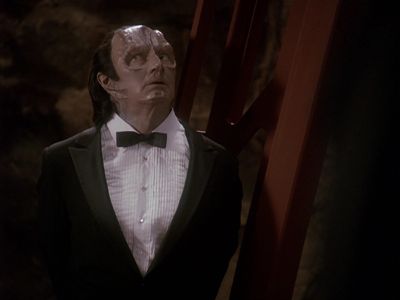 Star Trek: Deep Space Nine Screencaps "Our Man Bashir" (S4:E10)