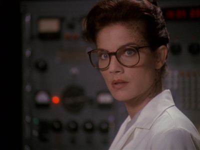 Star Trek: Deep Space Nine Screencaps "Our Man Bashir" (S4:E10)