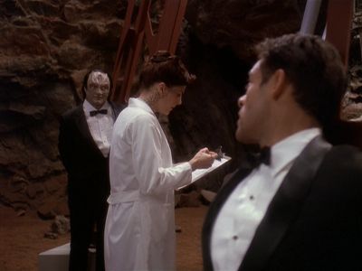 Star Trek: Deep Space Nine Screencaps "Our Man Bashir" (S4:E10)