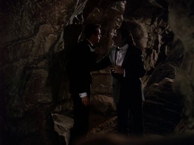 Star Trek: Deep Space Nine Screencaps "Our Man Bashir" (S4:E10)