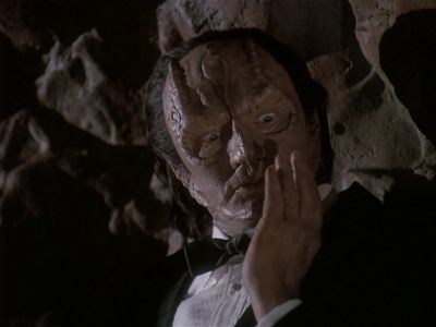Star Trek: Deep Space Nine Screencaps "Our Man Bashir" (S4:E10)