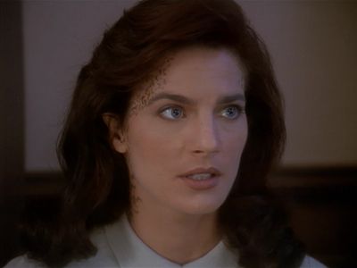Star Trek: Deep Space Nine Screencaps "Our Man Bashir" (S4:E10)