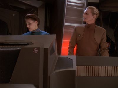 Star Trek: Deep Space Nine Screencaps "Our Man Bashir" (S4:E10)