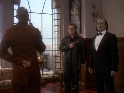 Star Trek: Deep Space Nine Screencaps "Our Man Bashir" (S4:E10)