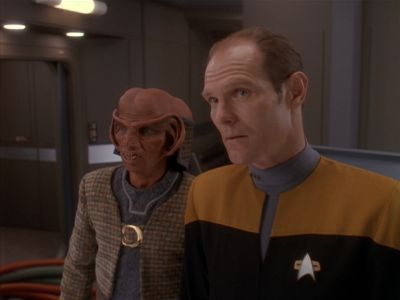 Star Trek: Deep Space Nine Screencaps "Our Man Bashir" (S4:E10)