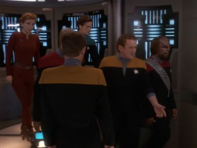 Star Trek: Deep Space Nine Screencaps "Our Man Bashir" (S4:E10)