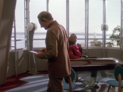 Star Trek: Deep Space Nine Screencaps "Paradise Lost" (S4:E12)