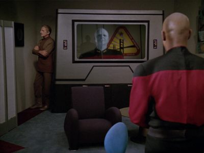 Star Trek: Deep Space Nine Screencaps "Paradise Lost" (S4:E12)