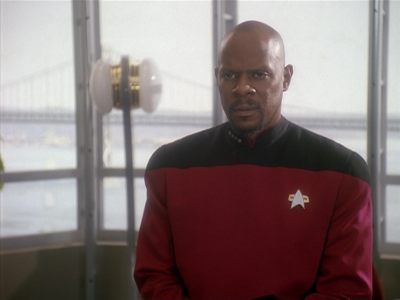 Star Trek: Deep Space Nine Screencaps "Paradise Lost" (S4:E12)