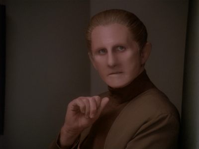 Star Trek: Deep Space Nine Screencaps "Paradise Lost" (S4:E12)