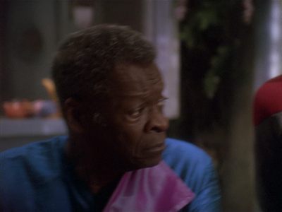 Star Trek: Deep Space Nine Screencaps "Paradise Lost" (S4:E12)