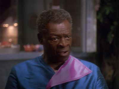 Star Trek: Deep Space Nine Screencaps "Paradise Lost" (S4:E12)